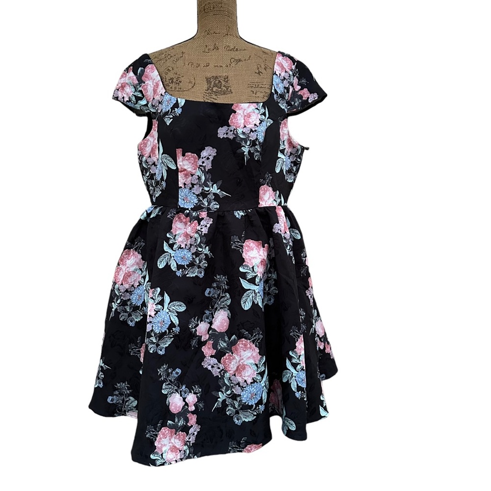 Chi Chi London Modcloth Women’s Floral Dress Fit & Flare Size 16
